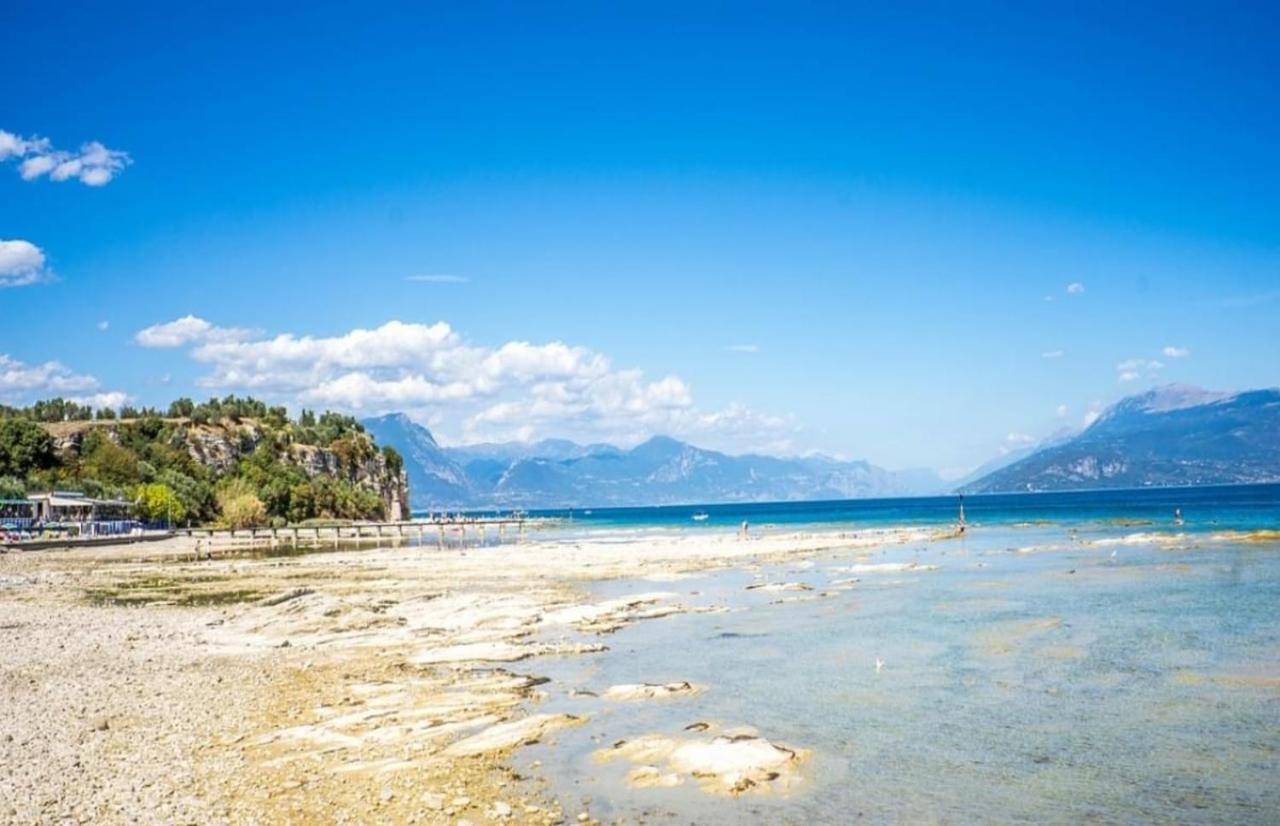 Ossidiana Apartment - Vista Lago - Centrico Sirmione Eksteriør billede