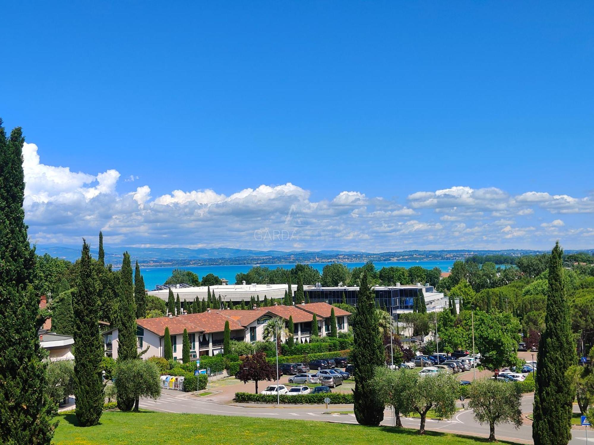 Ossidiana Apartment - Vista Lago - Centrico Sirmione Eksteriør billede